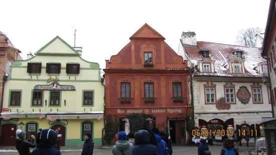 Three Legends House
